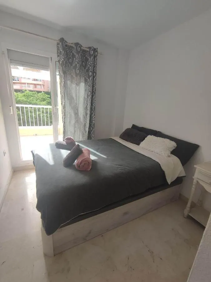 Apartamentos Jowi - Piso Amplio Y Familiar Benalmádena